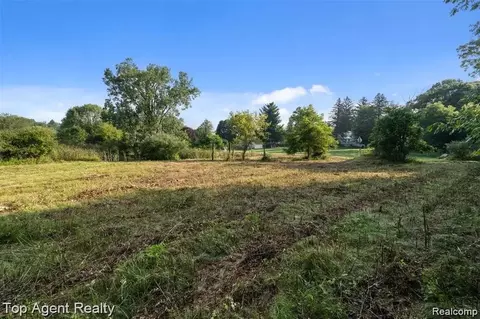 4499 West St, Leonard, MI 48367 photo 18