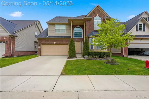 27492 Belgrave Pl, Novi, MI 48374