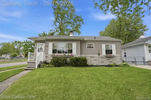2003 Mapledale St, Ferndale, MI 48220