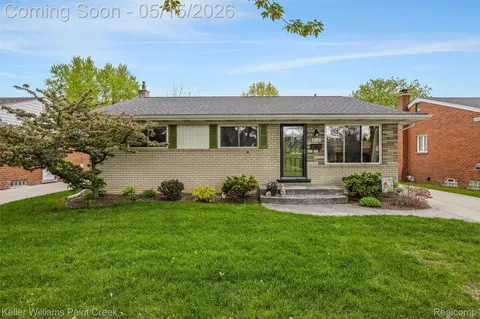 410 N Batchewana St, Clawson, MI 48017