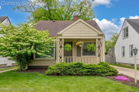 208 Girard Ave, Royal Oak, MI 48073