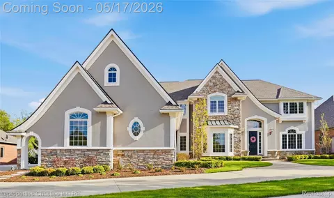 5011 Rockaway Ln, Village Of Clarkston, MI 48348