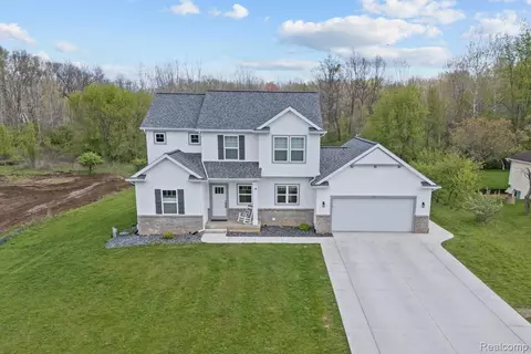 1035 Engelhardt Strasse St, Jackson, MI 49201