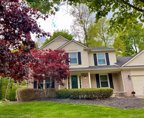23383 Winnsborough Ln, Novi, MI 48375