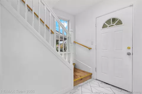 Entry Way - 24903 Dunning St, Dearborn, MI 48124 photo 1 of 2