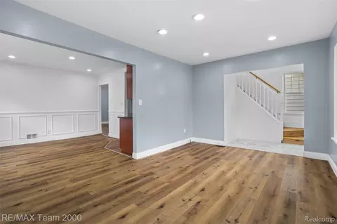 Living - 24903 Dunning St, Dearborn, MI 48124 photo 2 of 3