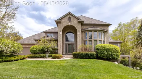 6410 Enclave Dr, Independence, MI 48348