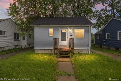 7067 Studebaker Ave, Warren, MI 48091