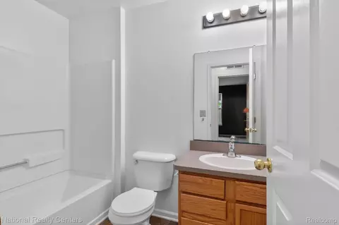Bath - 4371 Aster Blvd, Genoa, MI 48843 photo 2 of 3