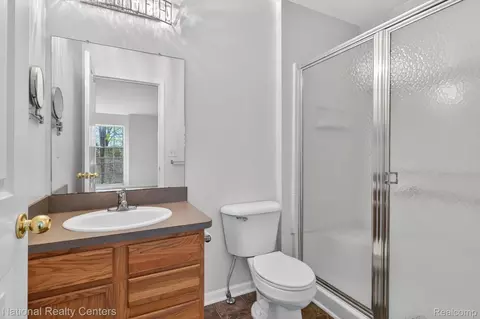 Bath - 4371 Aster Blvd, Genoa, MI 48843 photo 3 of 3