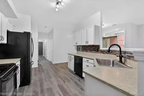 Entry Way - 4371 Aster Blvd, Genoa, MI 48843 photo 2 of 4