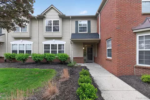 4371 Aster Blvd, Genoa, MI 48843
