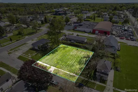 1016 Humphrey St, Monroe, MI 48161