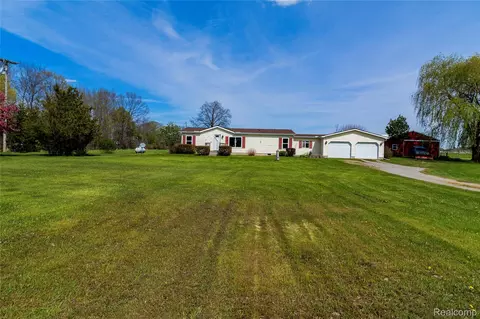 3800 Klam Rd, Oregon, MI 48421