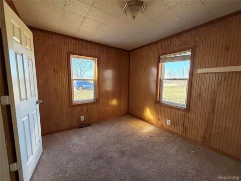 Bedroom - 1038 W Pine Ave, Mount Morris, MI 48458 photo 1 of 3