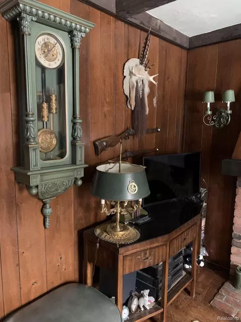 Other - 491 Colonial Rd, Grosse Pointe Woods, MI 48236 photo 9 of 15