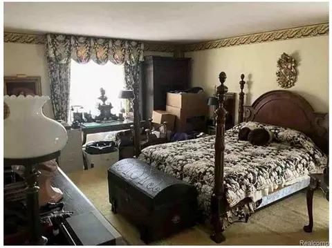 Bedroom - 491 Colonial Rd, Grosse Pointe Woods, MI 48236 photo 2 of 4