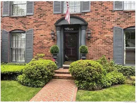 Other - 491 Colonial Rd, Grosse Pointe Woods, MI 48236 photo 1 of 15