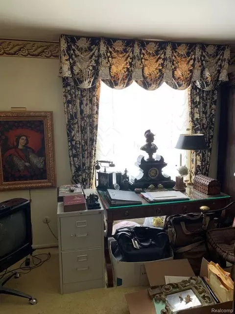 Other - 491 Colonial Rd, Grosse Pointe Woods, MI 48236 photo 10 of 15