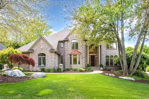17671 Cranbrook Dr, Northville, MI 48168