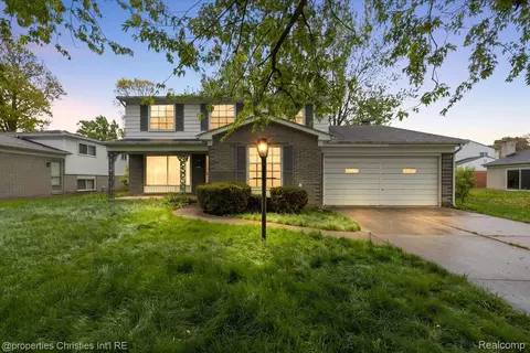 21889 Potomac St, Southfield, MI 48076