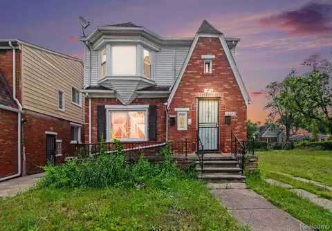 16728-16730 Woodingham Dr, Detroit, MI 48221
