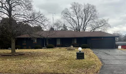 3021 Keith Dr, Flint, MI 48507