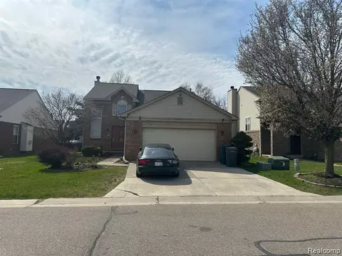 55 Morross Cir, Dearborn, MI 48126