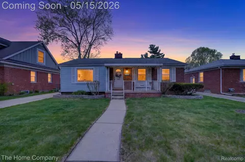 9919 Brookfield St, Livonia, MI 48150