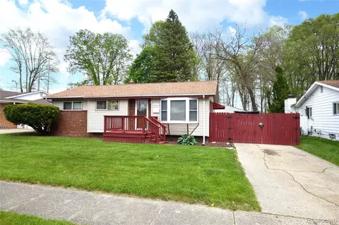 6022 Sally Ct, Flint, MI 48505