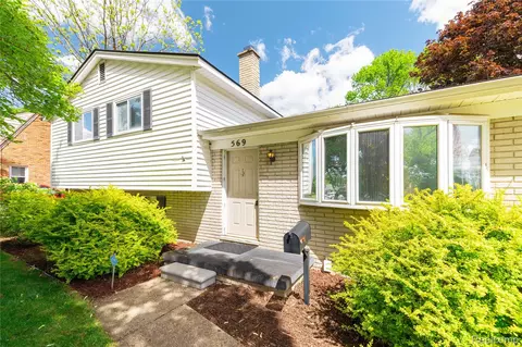 569 Hendrickson Blvd, Clawson, MI 48017
