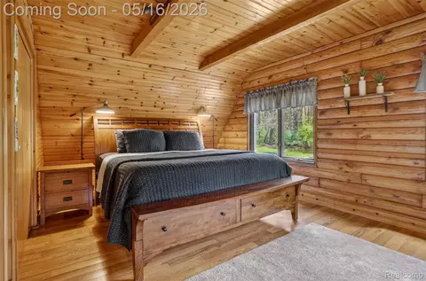 Bedroom - 2997 Brighton Rd, Genoa, MI 48843 photo 1 of 3