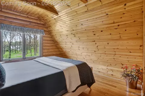 Bedroom - 2997 Brighton Rd, Genoa, MI 48843 photo 2 of 3