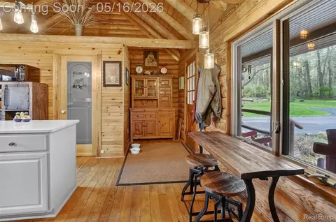 Entry Way - 2997 Brighton Rd, Genoa, MI 48843 photo 3 of 3