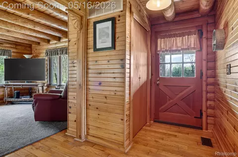 Entry Way - 2997 Brighton Rd, Genoa, MI 48843 photo 1 of 3