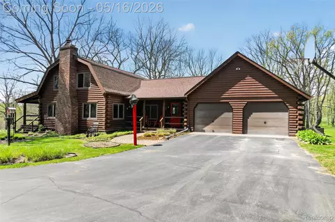 2997 Brighton Rd, Genoa, MI 48843