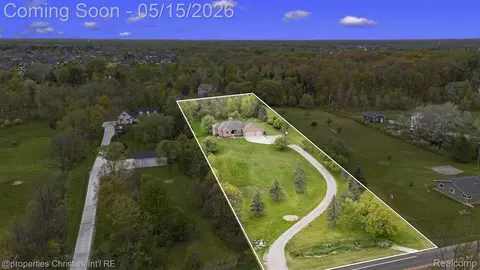 23071 Napier Rd, Lyon, MI 48167