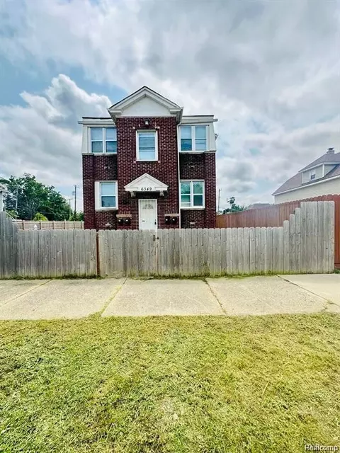 6349 Barlum St, Detroit, MI 48210
