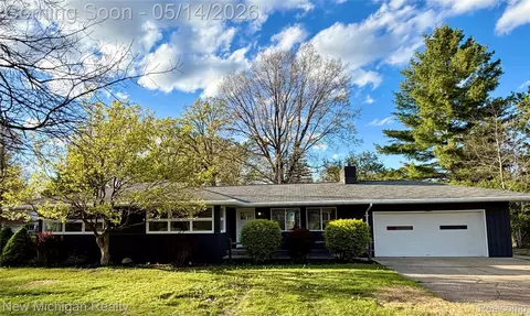 1208 Sorrento Ln, Mundy, MI 48507
