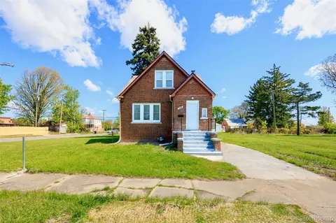 9150 Courville St, Detroit, MI 48224