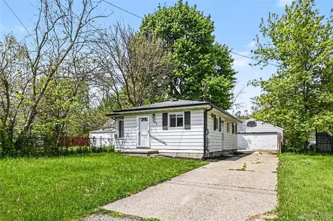 502 Carrier St, Lansing, MI 48906