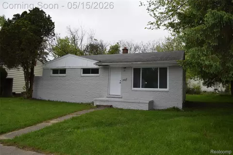 6087 Natchez Dr, Mount Morris, MI 48458