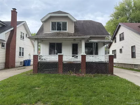 4204 Hipp St, Dearborn Heights, MI 48125