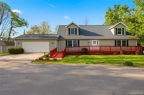 288 Anderson St, Milan, MI 48160