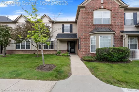 3898 Radcliff Dr #129, Canton, MI 48188