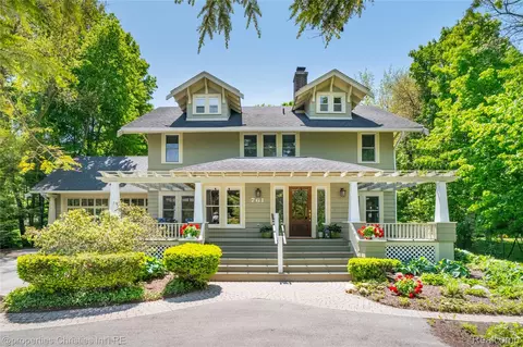 761 Thayer Blvd, Northville, MI 48167