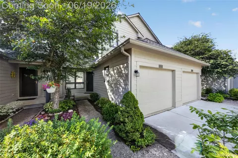 3320 Breckland Ct, Pittsfield, MI 48108