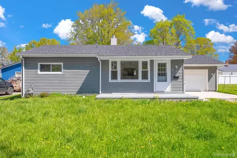 221 Guy St, Yale, MI 48097