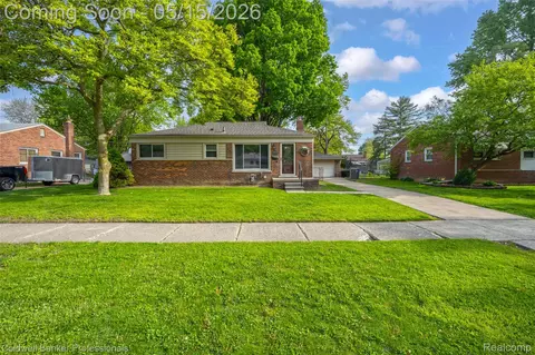 30650 Minton St, Livonia, MI 48150
