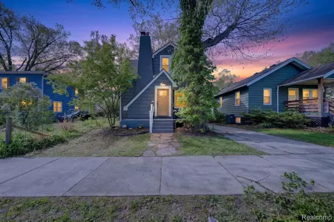 582 E Drayton St, Ferndale, MI 48220